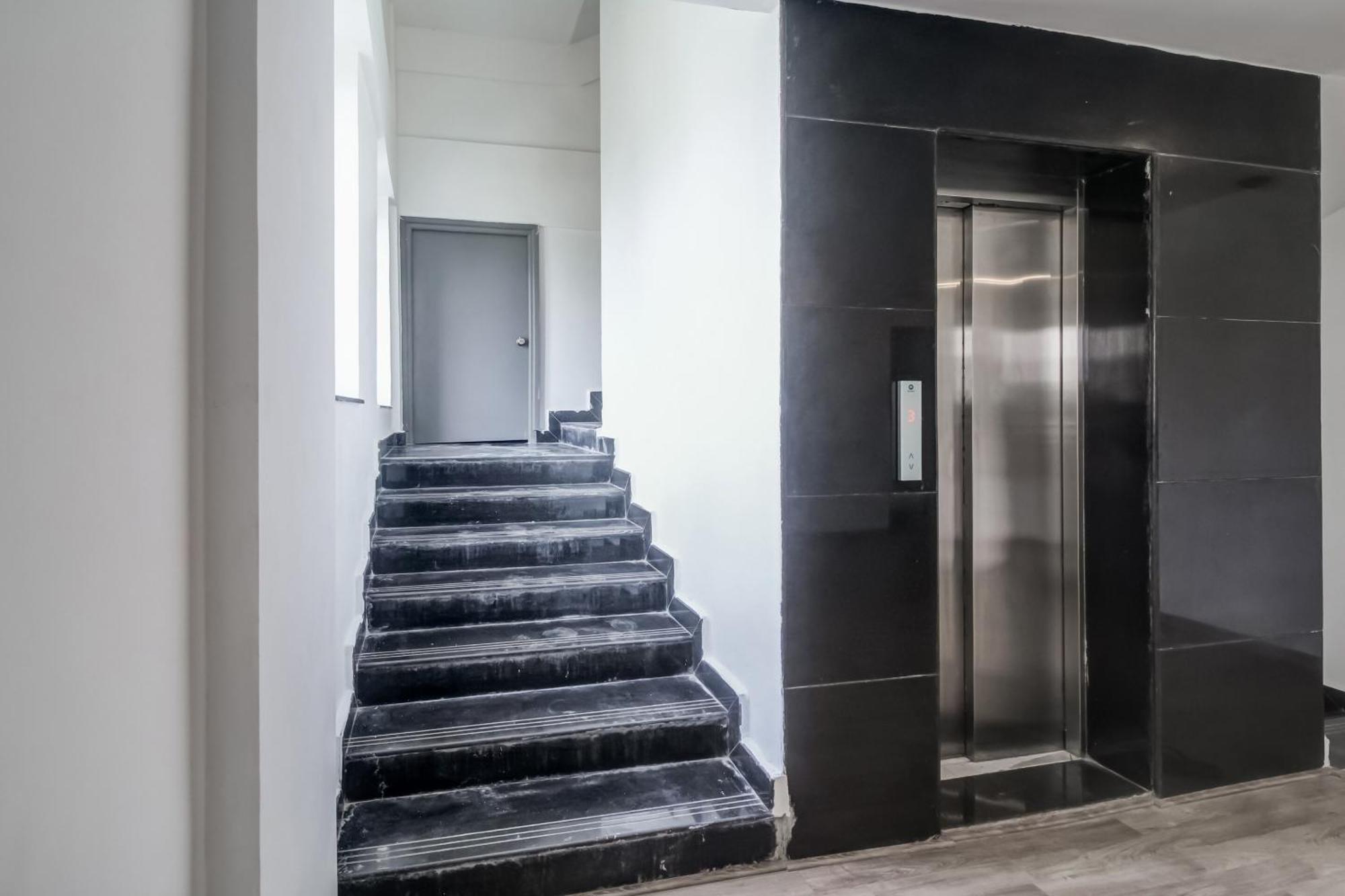 Super Townhouse Rcc Majestic 397 Lb Nagar Hotel Hyderabad Ngoại thất bức ảnh