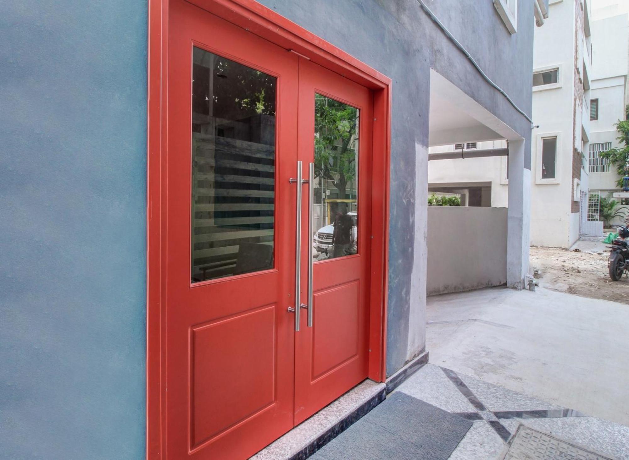 Super Townhouse Rcc Majestic 397 Lb Nagar Hotel Hyderabad Ngoại thất bức ảnh