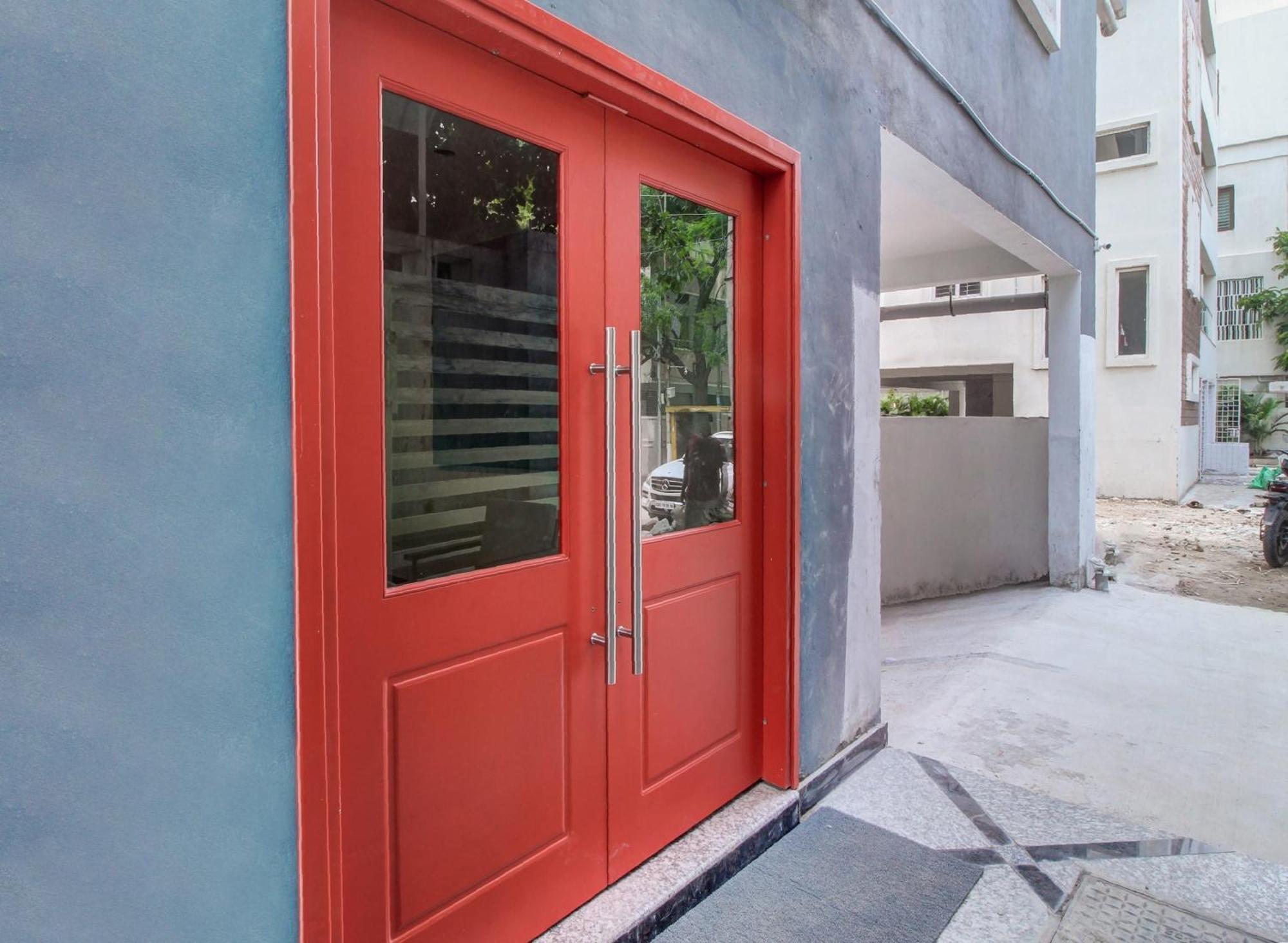 Super Townhouse Rcc Majestic 397 Lb Nagar Hotel Hyderabad Ngoại thất bức ảnh